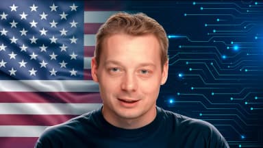 Nikita Anufriev, Gründer des 'Headliners'-Podcasts und ehemaliger CMO von Hamster Kombat, nimmt an Trumps Gala teil