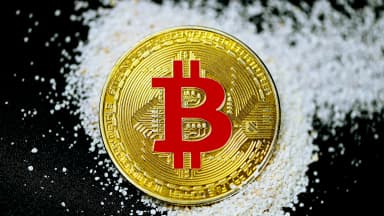 Bitcoin geht ins Feiertagswochenende ungeschützt – ETF-Flows verstummen