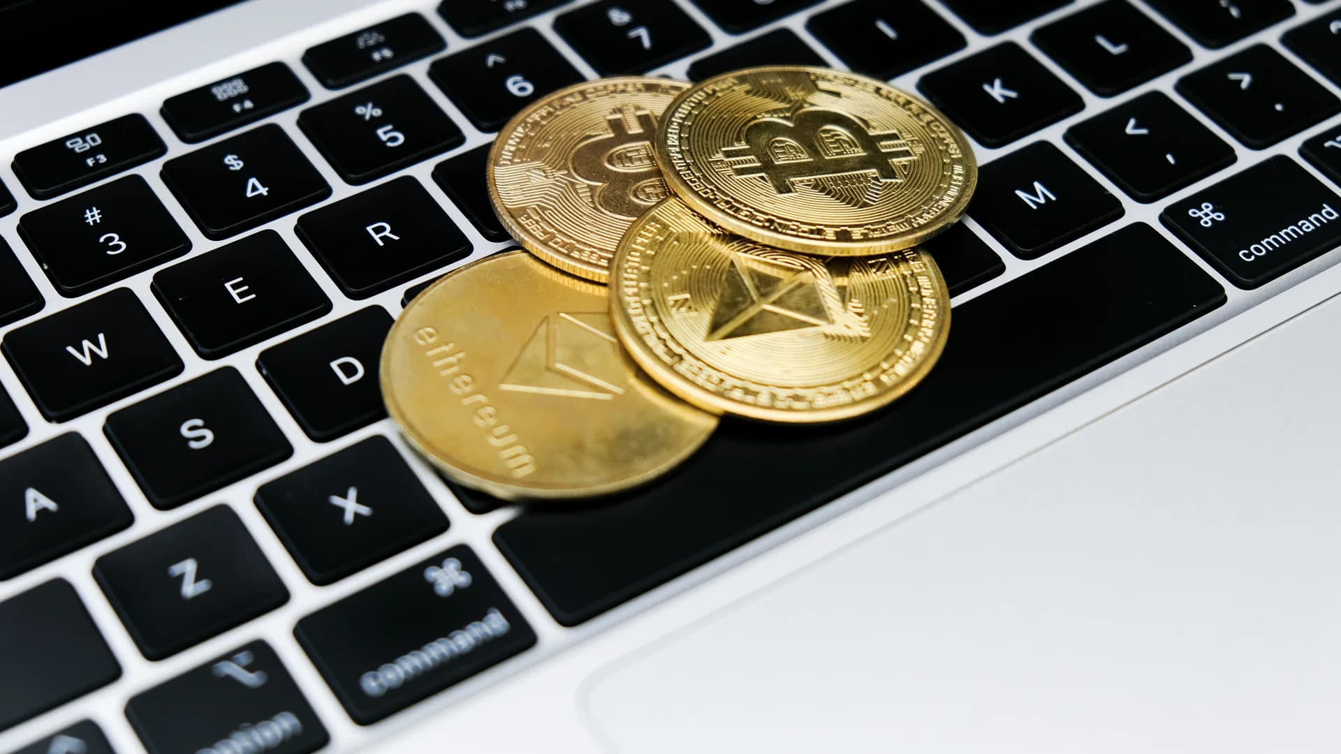 Was ist StrikeX (STRX)? Die Tokenisierungs-Schicht hinter dem CMC-Pilot