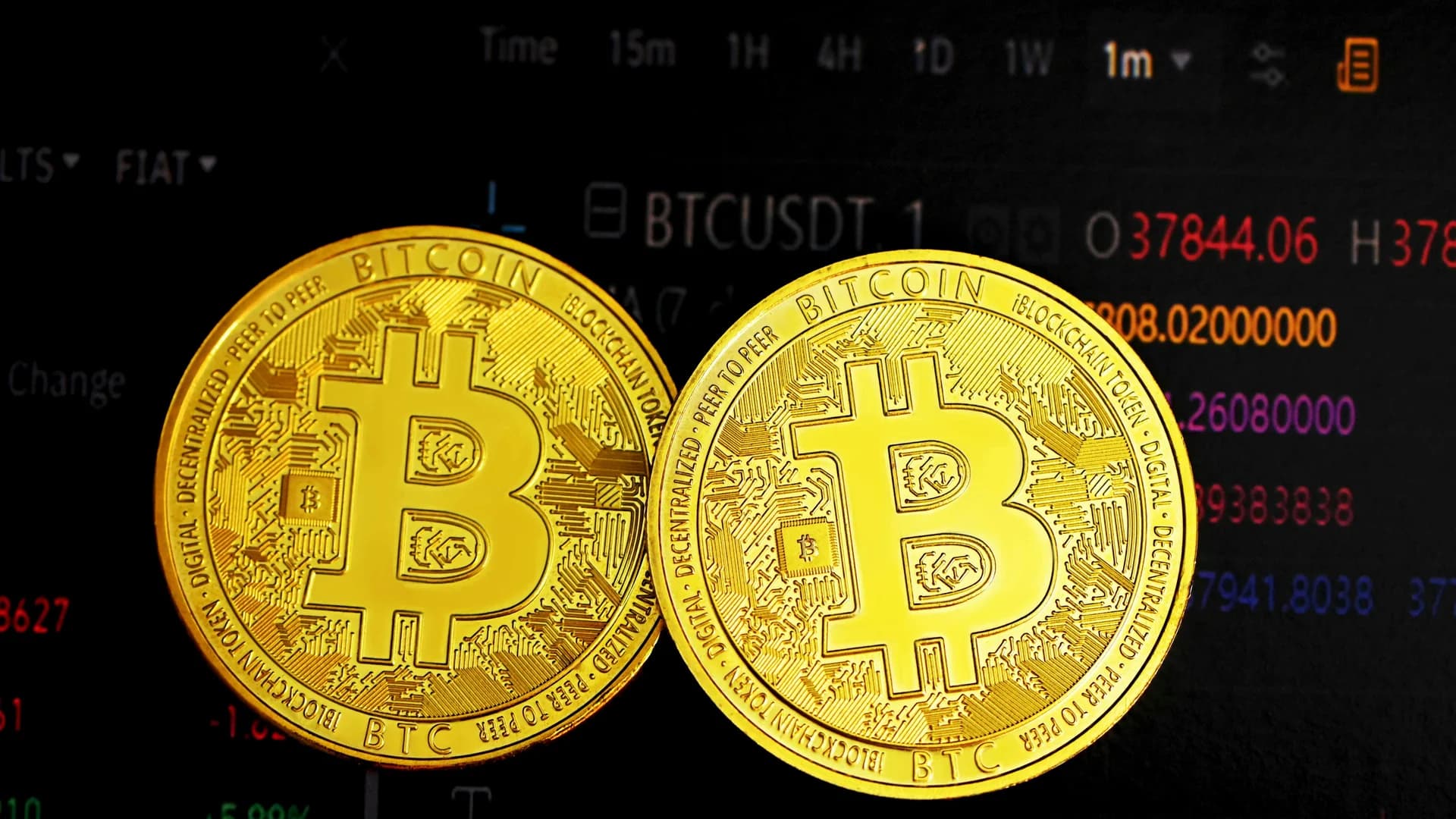 Bitcoin-Wale gehen auf Hyperliquid long, ETF-Zuflüsse bei $2,1 Mrd.