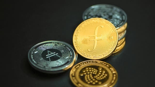 Solana MACD-Kaufsignal blinkt: SOL vor Dreiecksausbruch auf $130