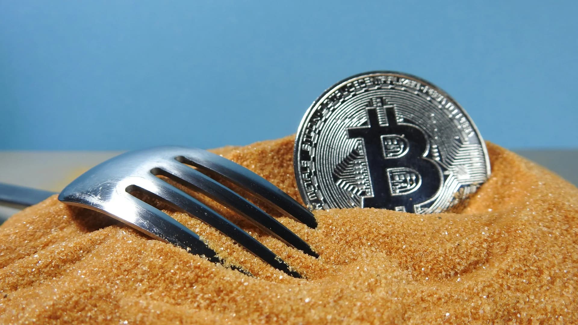 Bitcoin fällt von 12-Wochen-Hoch bei $79.400 zurück