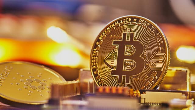 Altseason beginnt leise? Drei bullische Signale