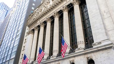 Crypto ETFs boomen: 3 Altcoins, die man jetzt kaufen sollte