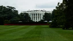 TRUMP Meme Coin: Preis & Volumen explodieren bei exklusivem Event