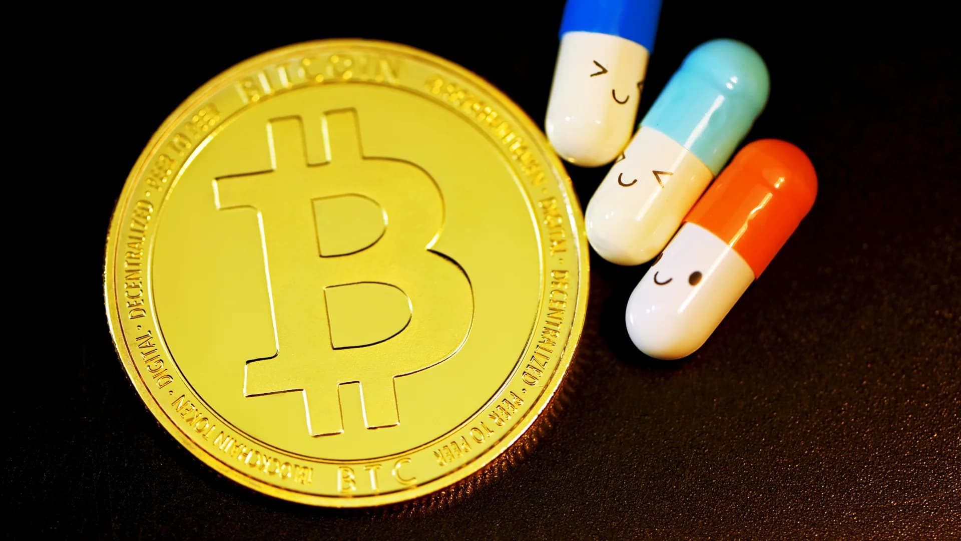 Memecoins schlagen BTC und ETH – Barbell-Strategie siegt