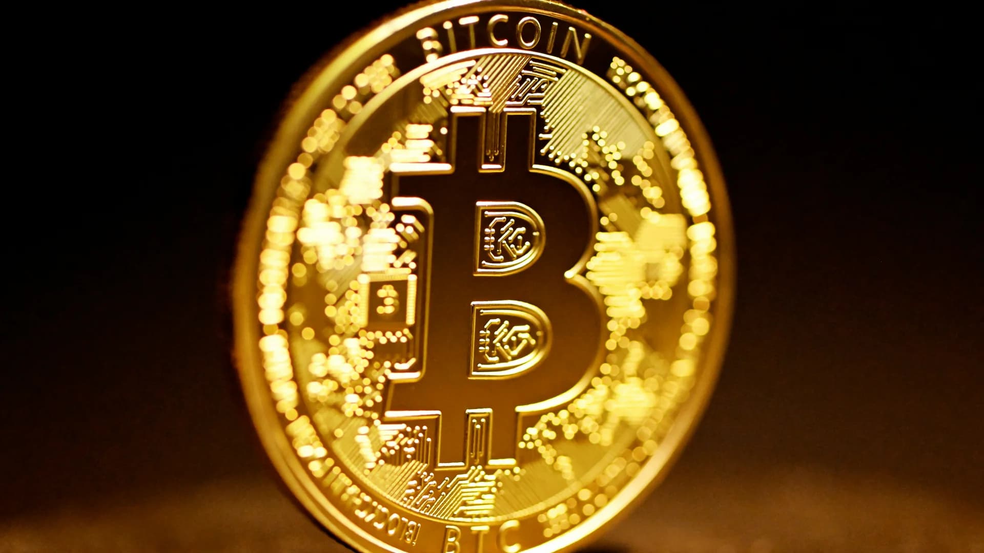 Strategy kauft 22.337 BTC für 1,6 Mrd. $ im Zuge des STRC-Pushs