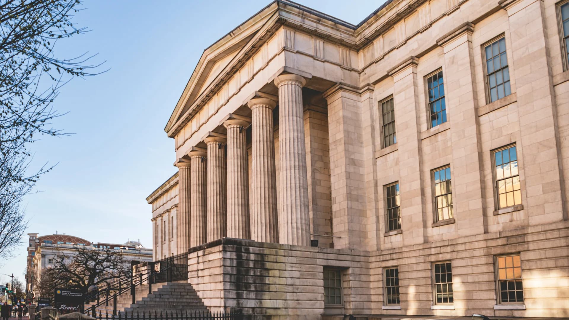 DeFi-Lobby zieht SEC-Airdrop-Klage zurück, verweist auf Krypto-Wende