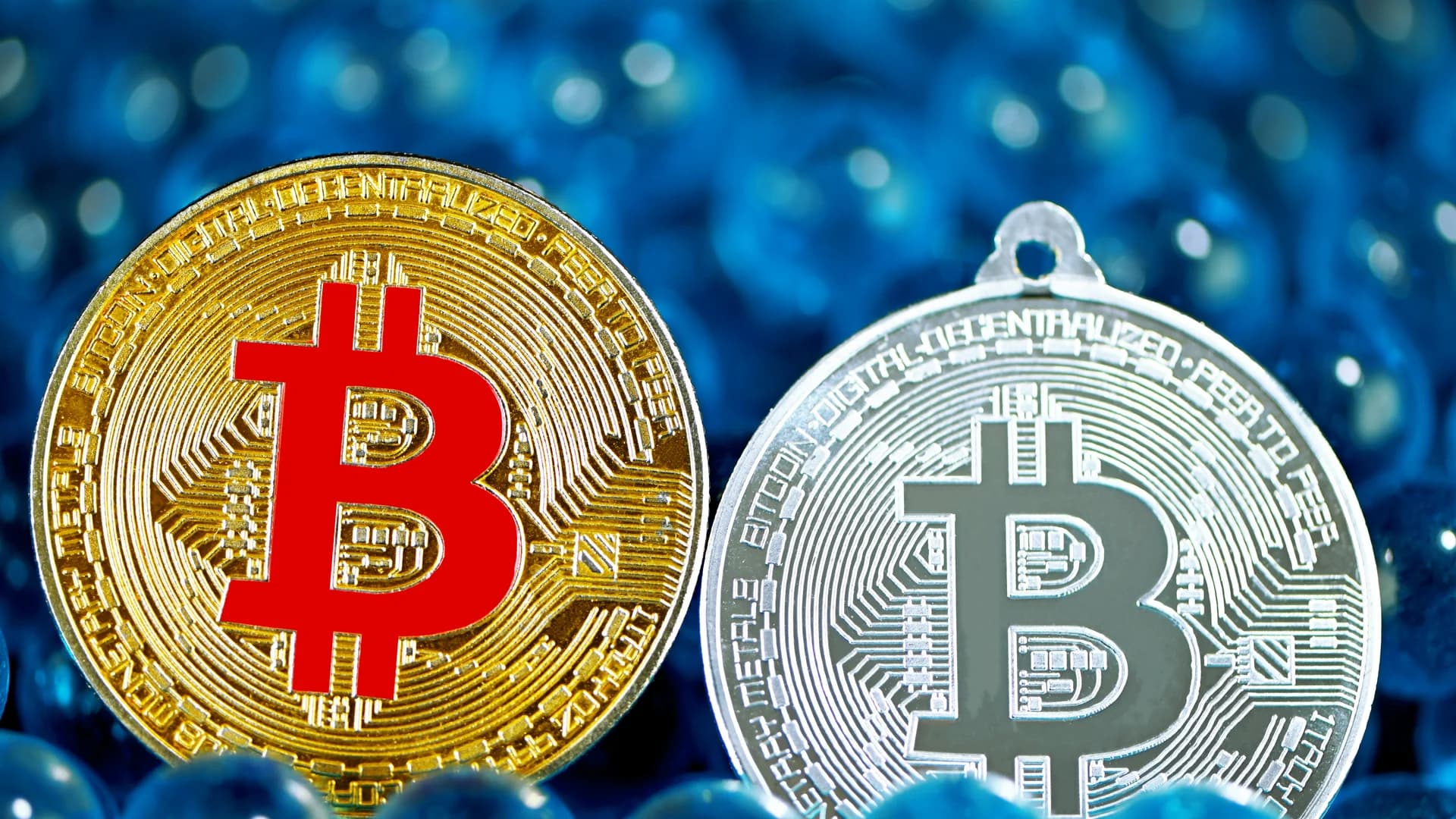 Bitcoin hält $70K, doch wichtige Indikatoren warnen